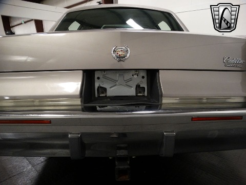 1996 Cadillac Fleetwood image 35