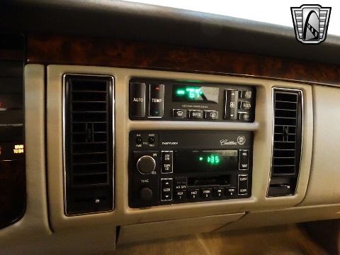 1996 Cadillac Fleetwood image 113