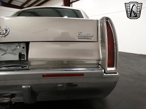 1996 Cadillac Fleetwood image 36