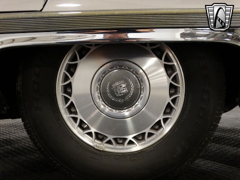 1996 Cadillac Fleetwood image 43