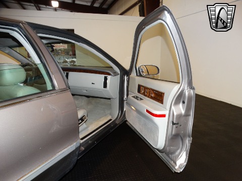 1996 Cadillac Fleetwood image 149
