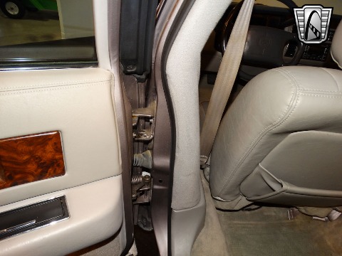 1996 Cadillac Fleetwood image 124