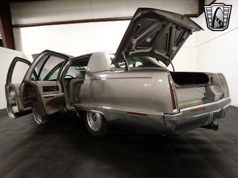 1996 Cadillac Fleetwood image 48