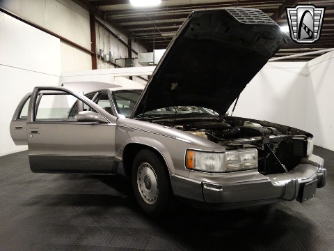 1996 Cadillac Fleetwood image 52