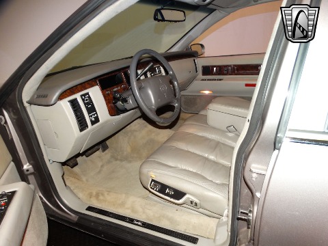 1996 Cadillac Fleetwood image 104