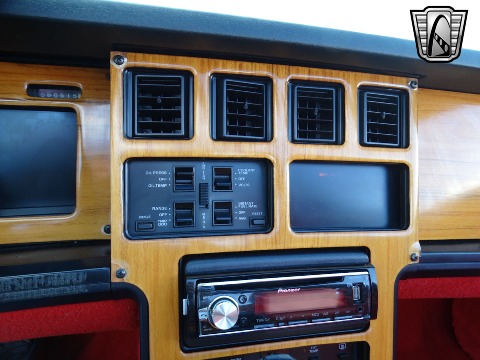 1989 Chevrolet Corvette image 110