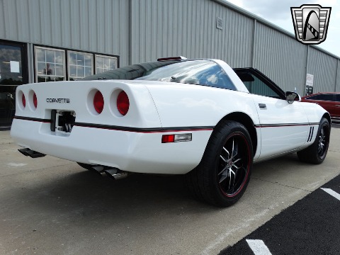 1989 Chevrolet Corvette image 8