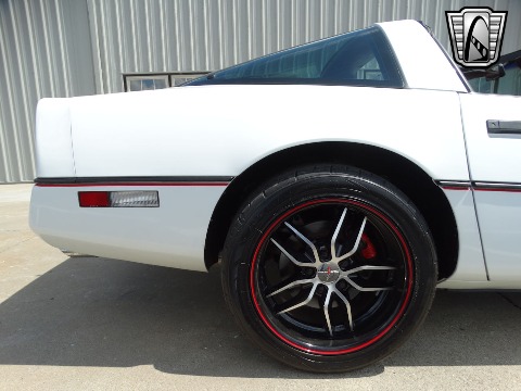 1989 Chevrolet Corvette image 36