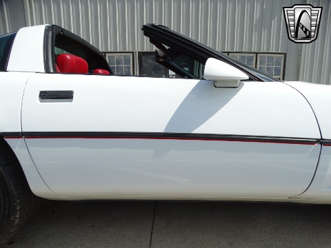 1989 Chevrolet Corvette image 37