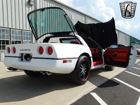 1989 Chevrolet Corvette image 48