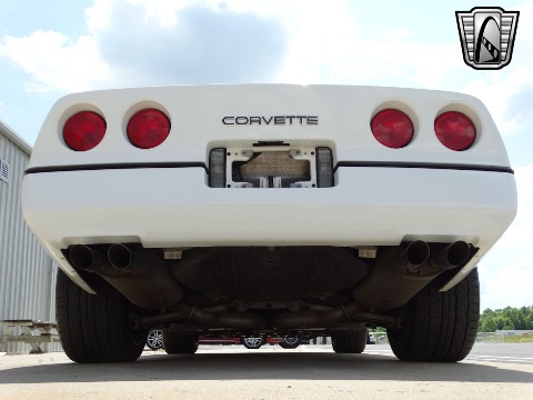 1989 Chevrolet Corvette image 23