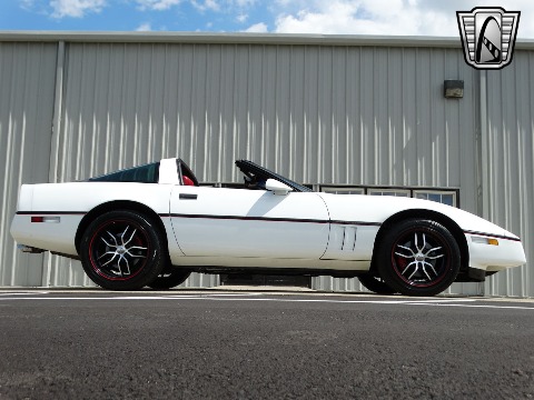 1989 Chevrolet Corvette image 25