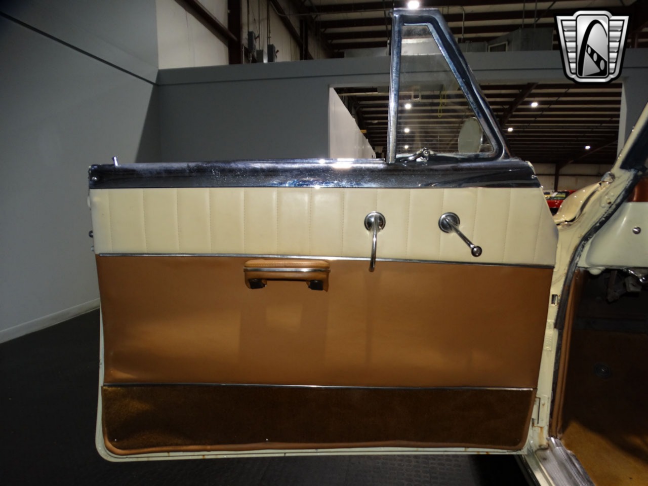 1950 Pontiac Chieftain 98