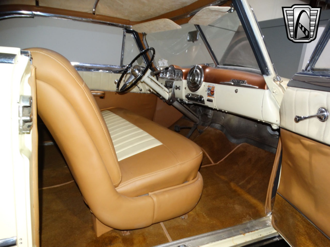 1950 Pontiac Chieftain 26