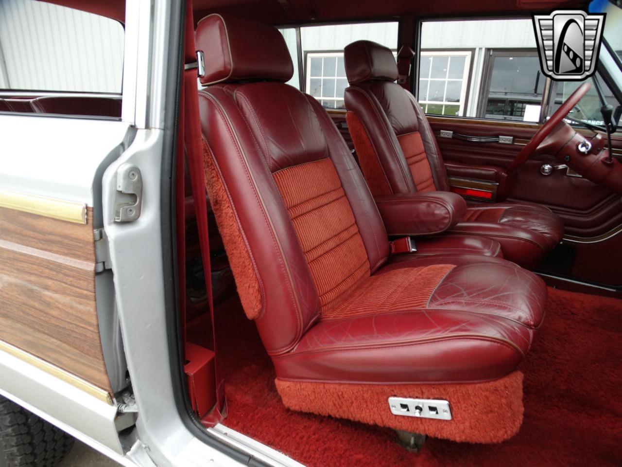 1986 Jeep Wagoneer 26