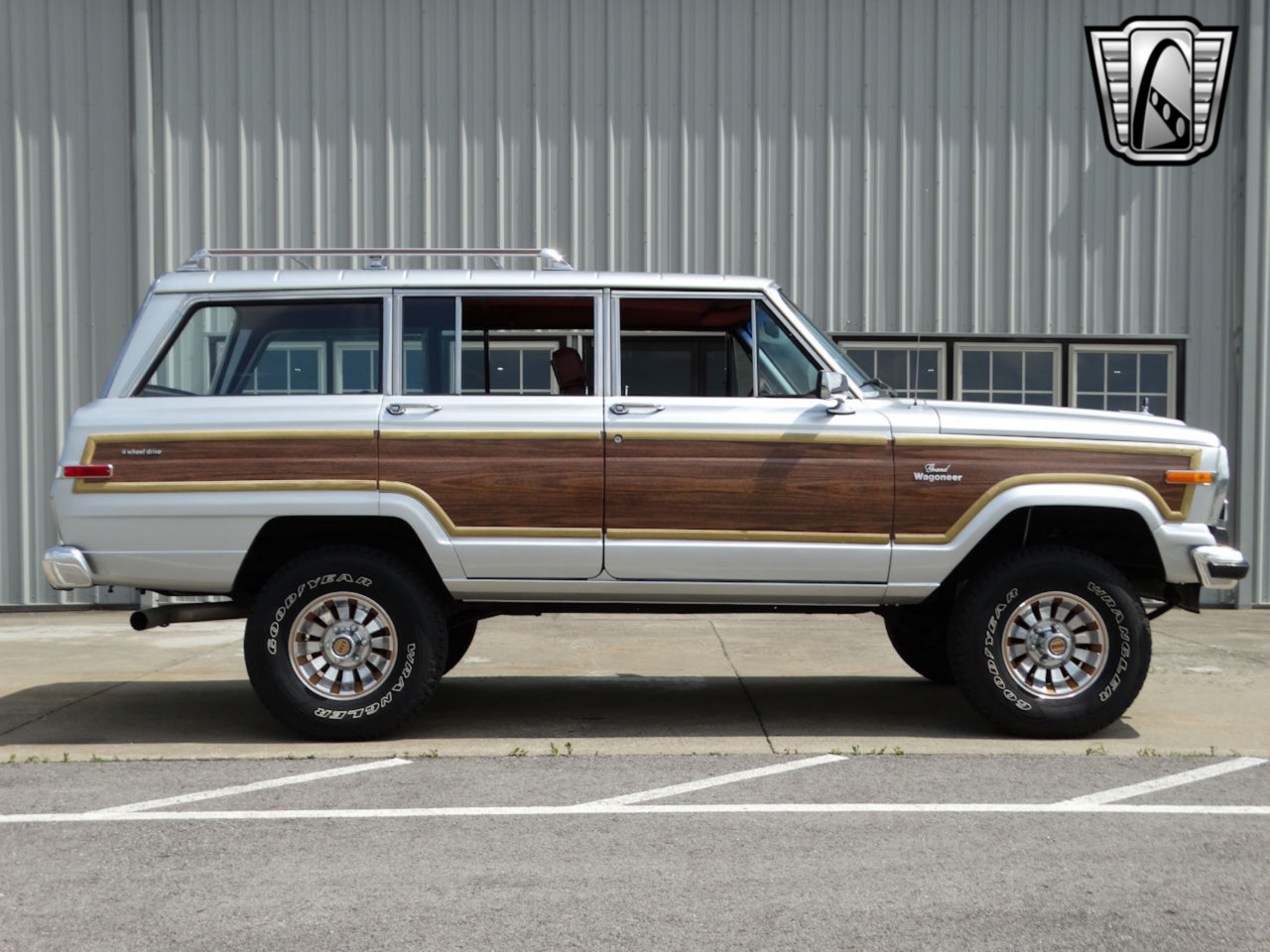 1986 Jeep Wagoneer 8