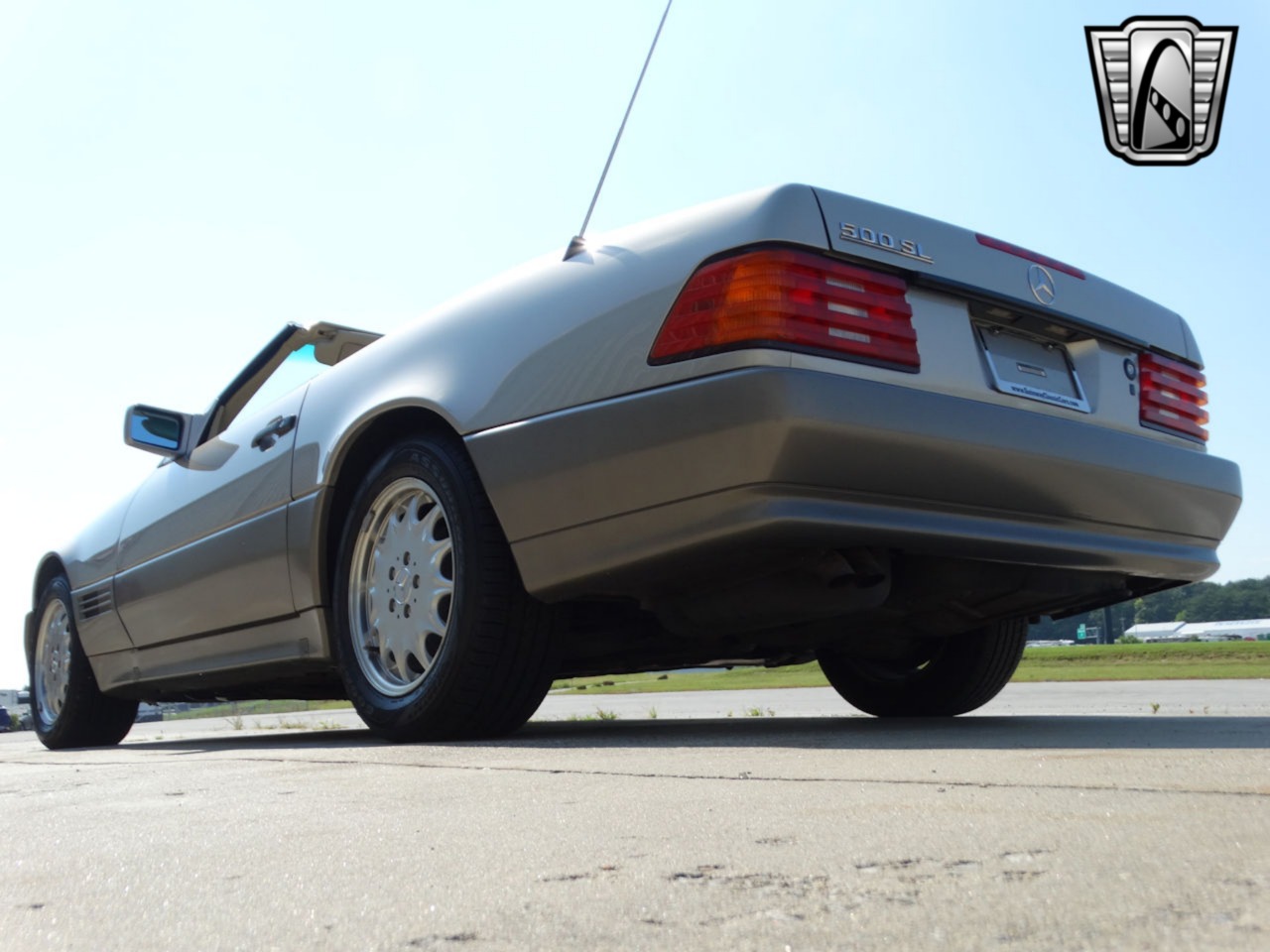 1990 Mercedes-Benz 500 SL 52