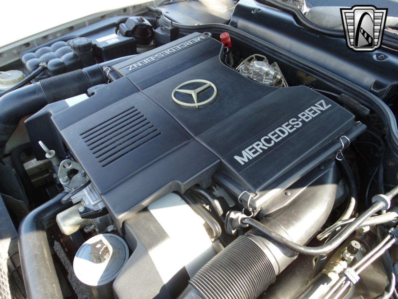1990 Mercedes-Benz 500 SL 24