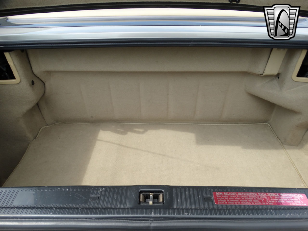 1990 Mercedes-Benz 500 SL 31