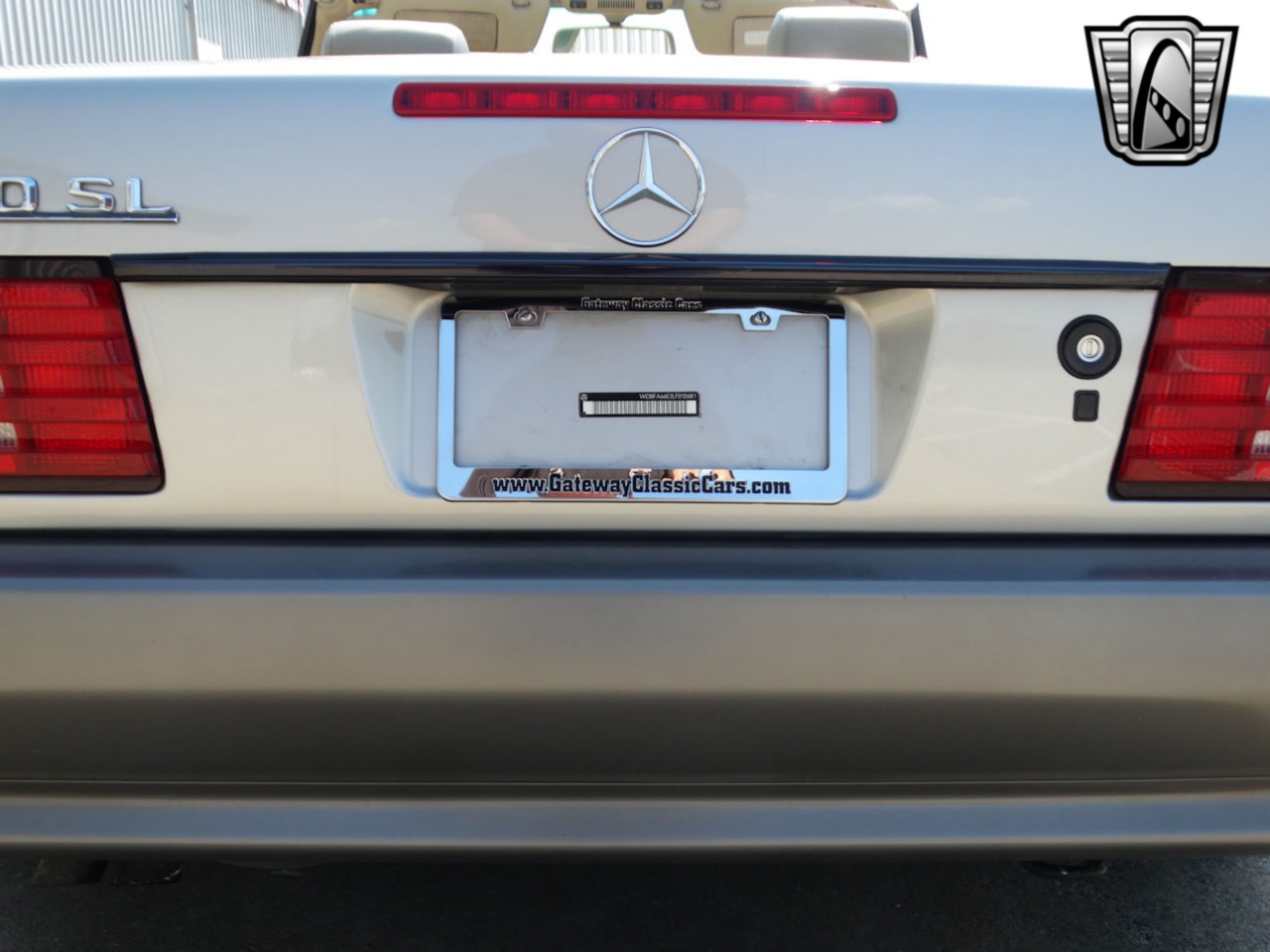 1990 Mercedes-Benz 500 SL 64