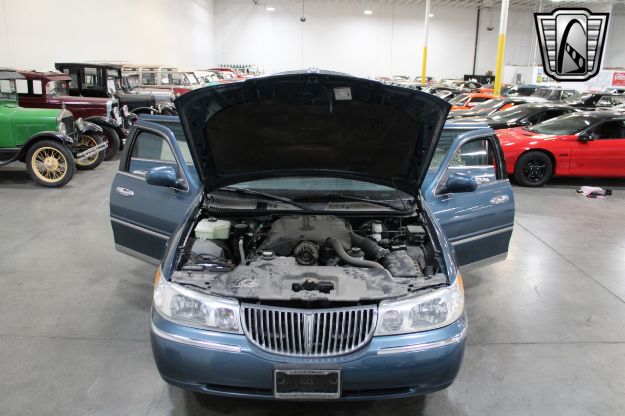 2001 Krystal Town Car E 53