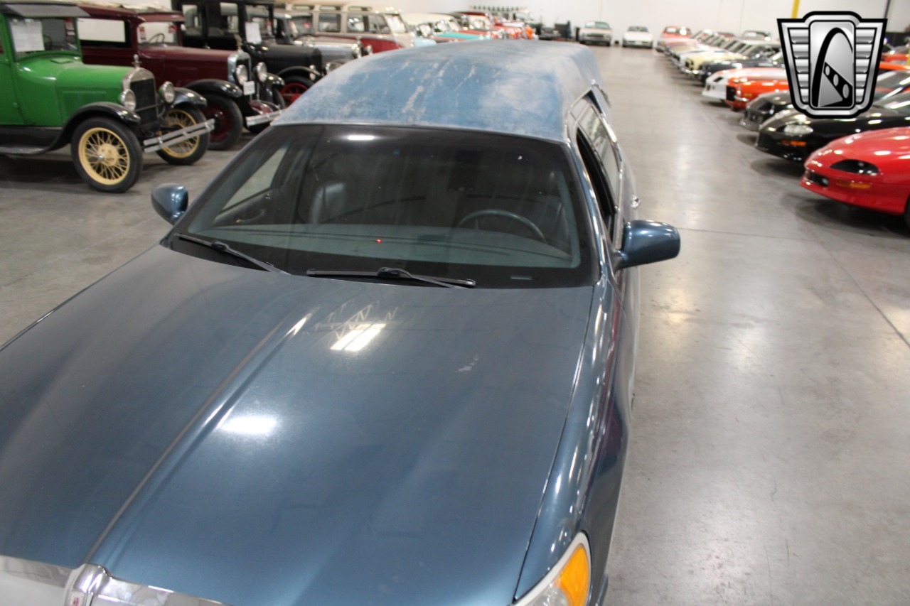 2001 Krystal Town Car E 75