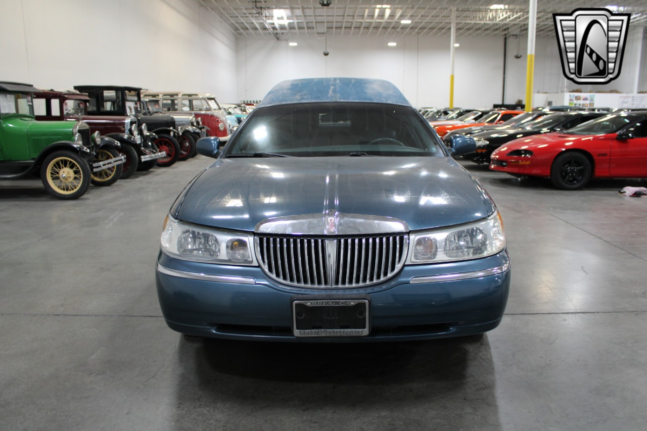 2001 Krystal Town Car E 2