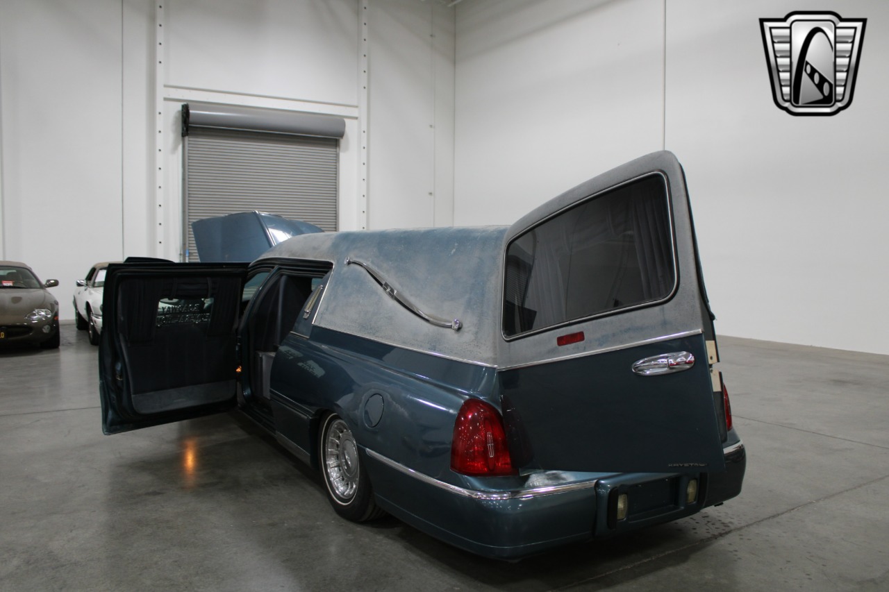2001 Krystal Town Car E 62