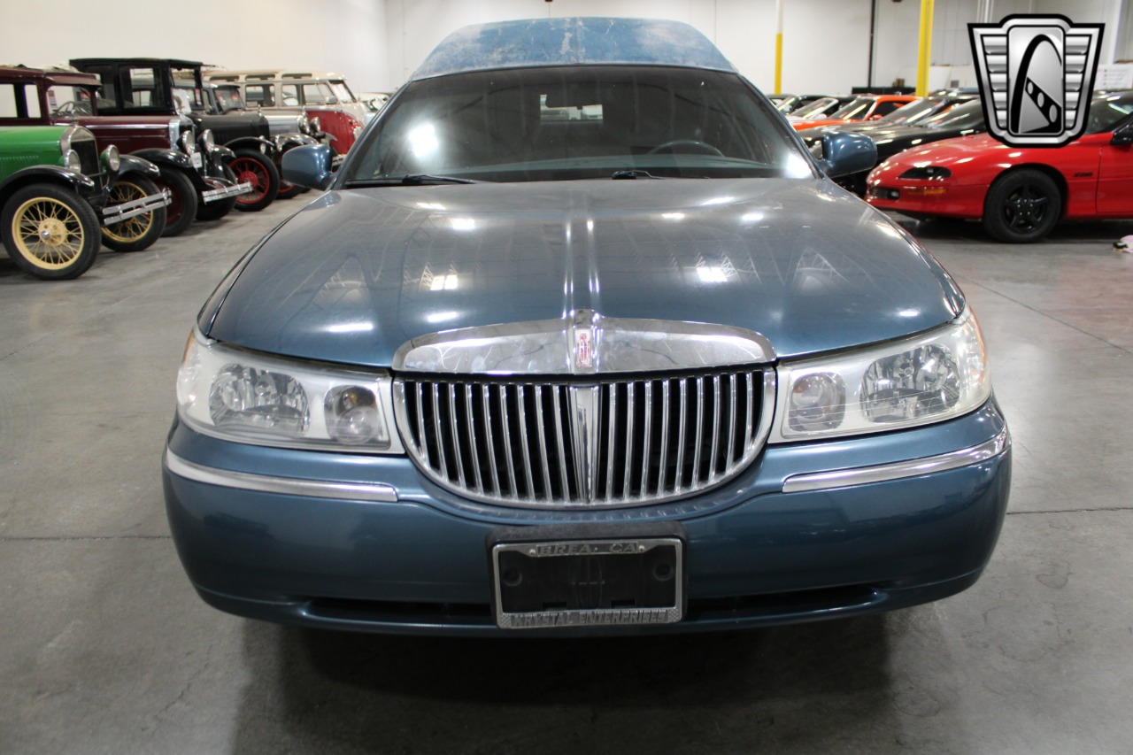 2001 Krystal Town Car E 86