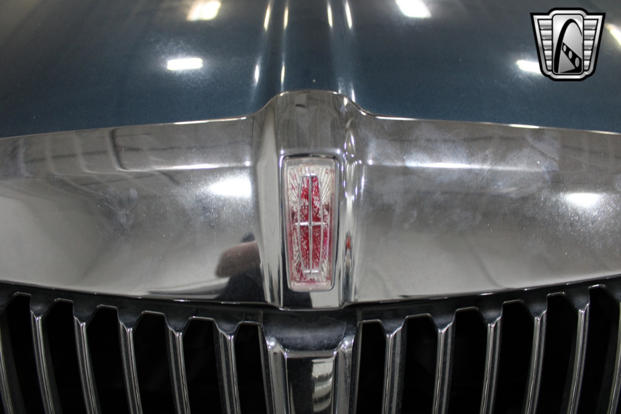 2001 Krystal Town Car E 13