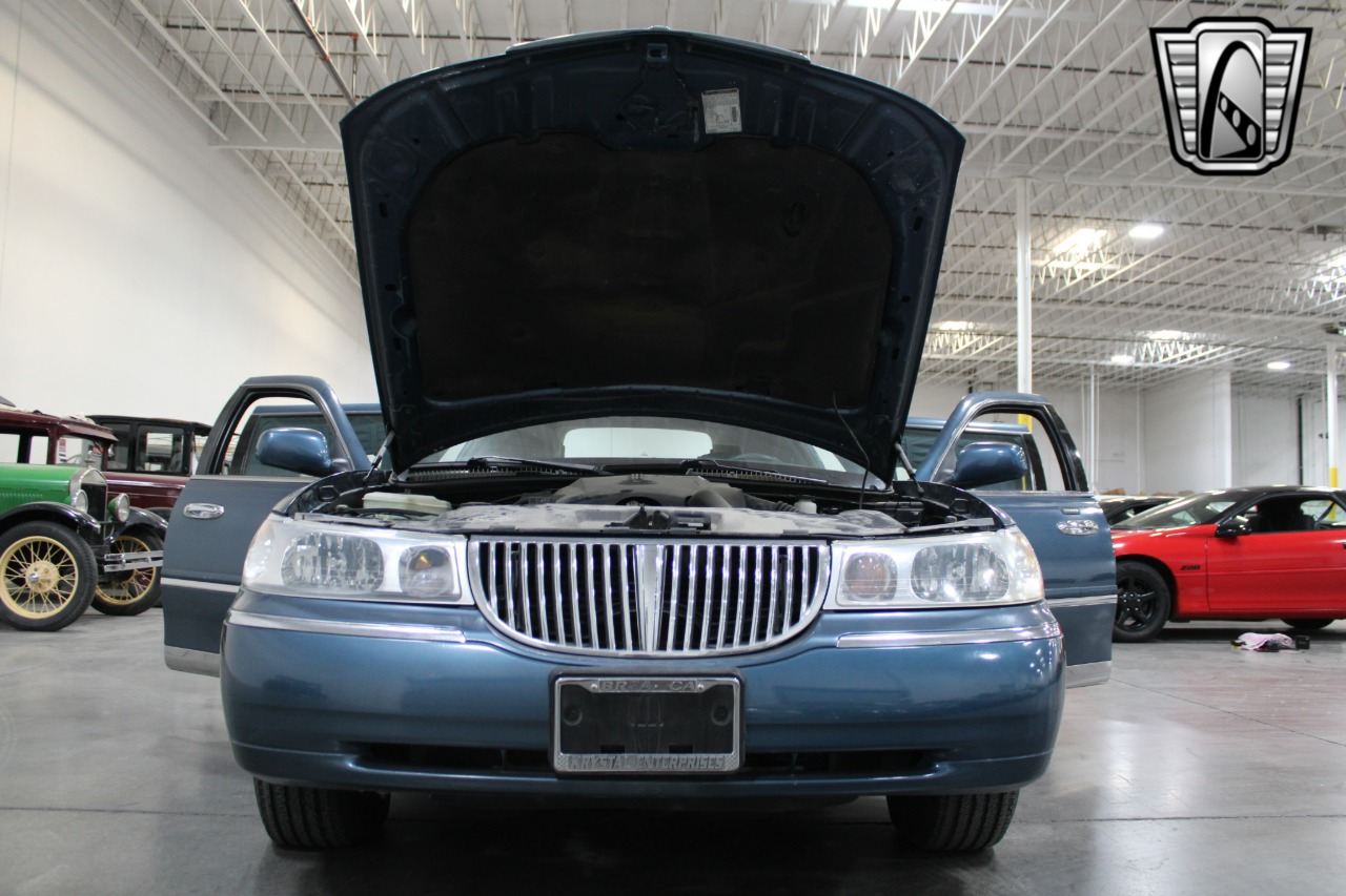 2001 Krystal Town Car E 65