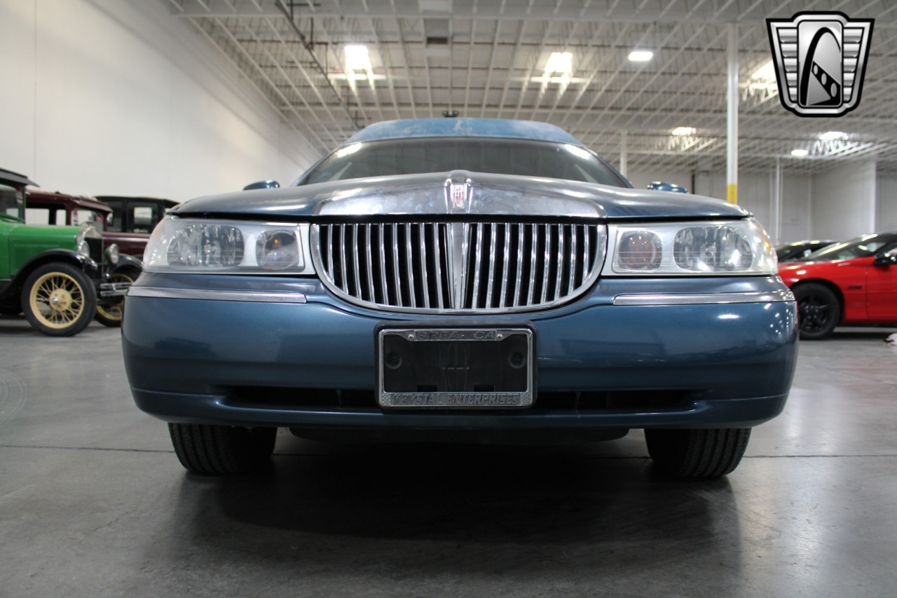 2001 Krystal Town Car E 97