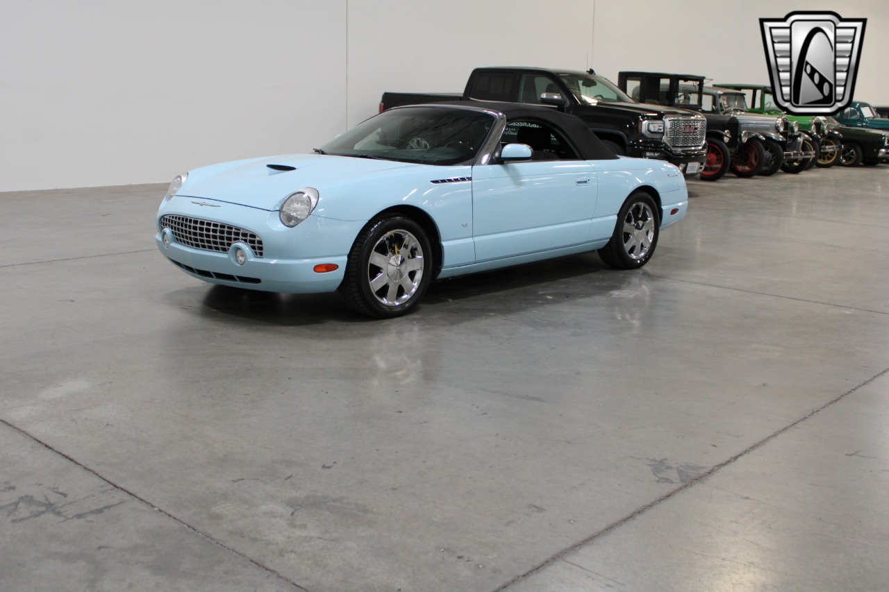 2003 Ford Thunderbird 29