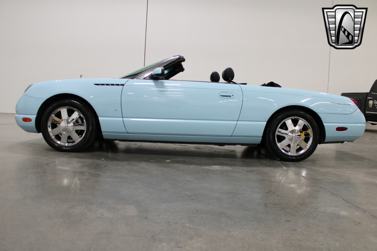 2003 Ford Thunderbird 52