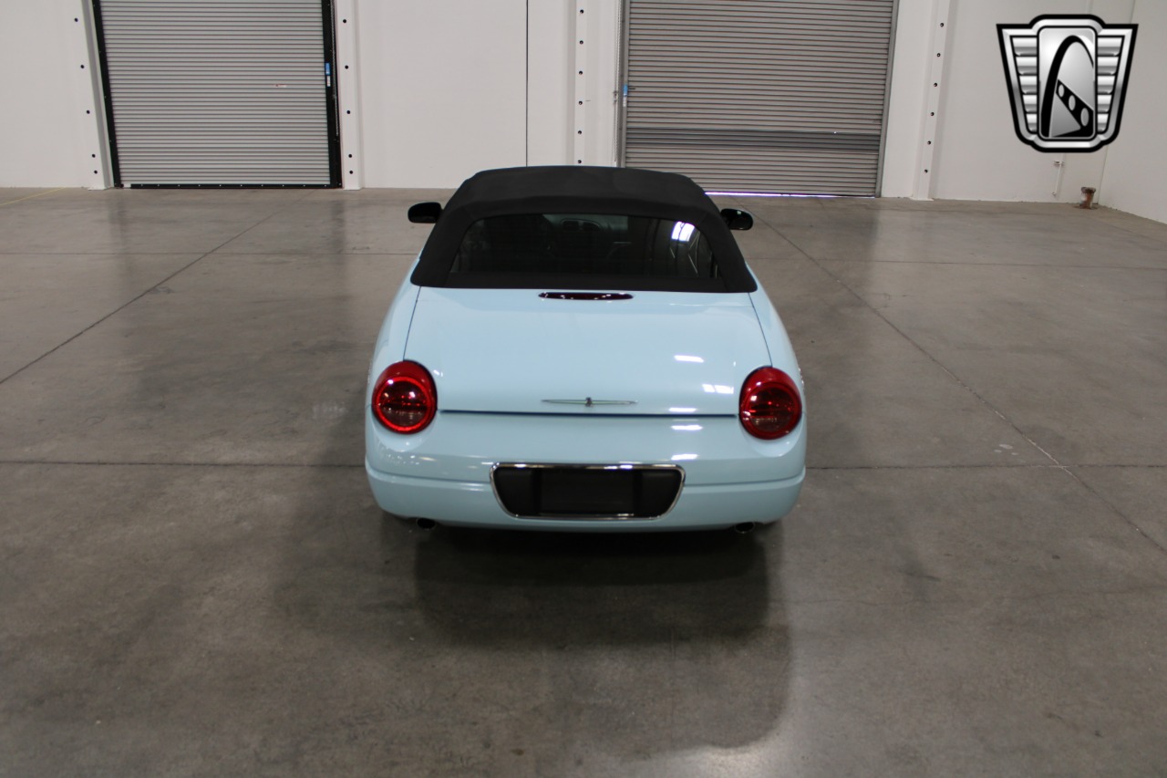 2003 Ford Thunderbird 34
