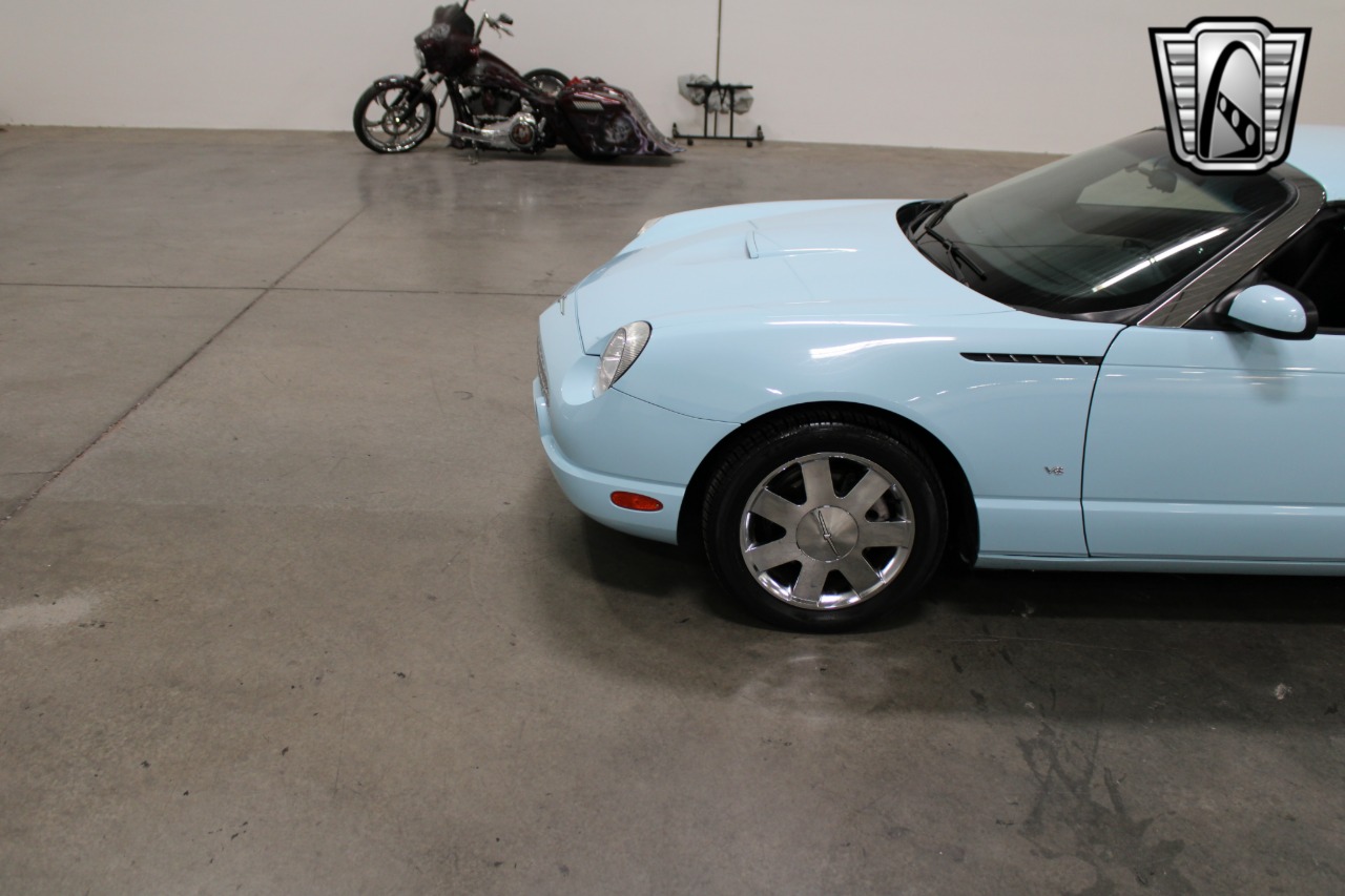 2003 Ford Thunderbird 76
