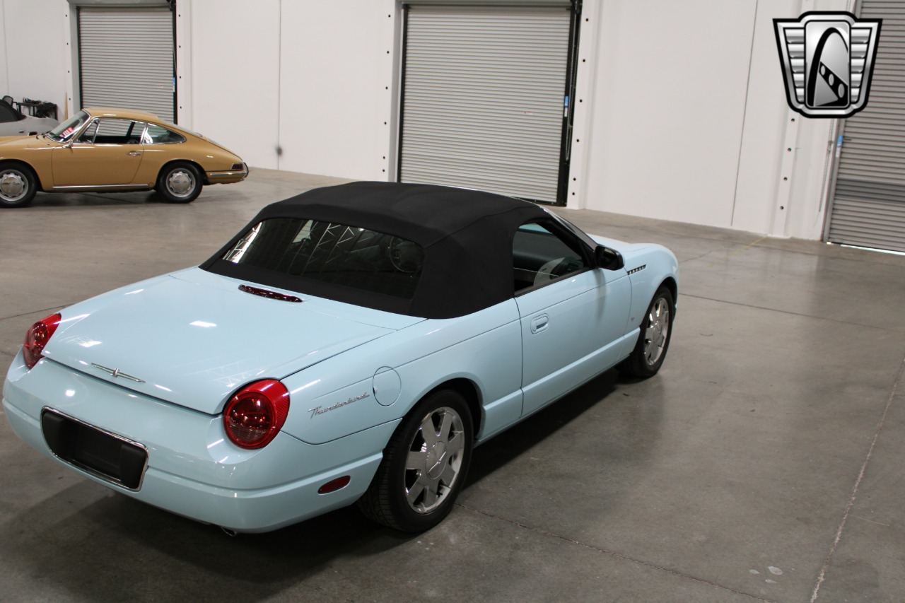 2003 Ford Thunderbird 35