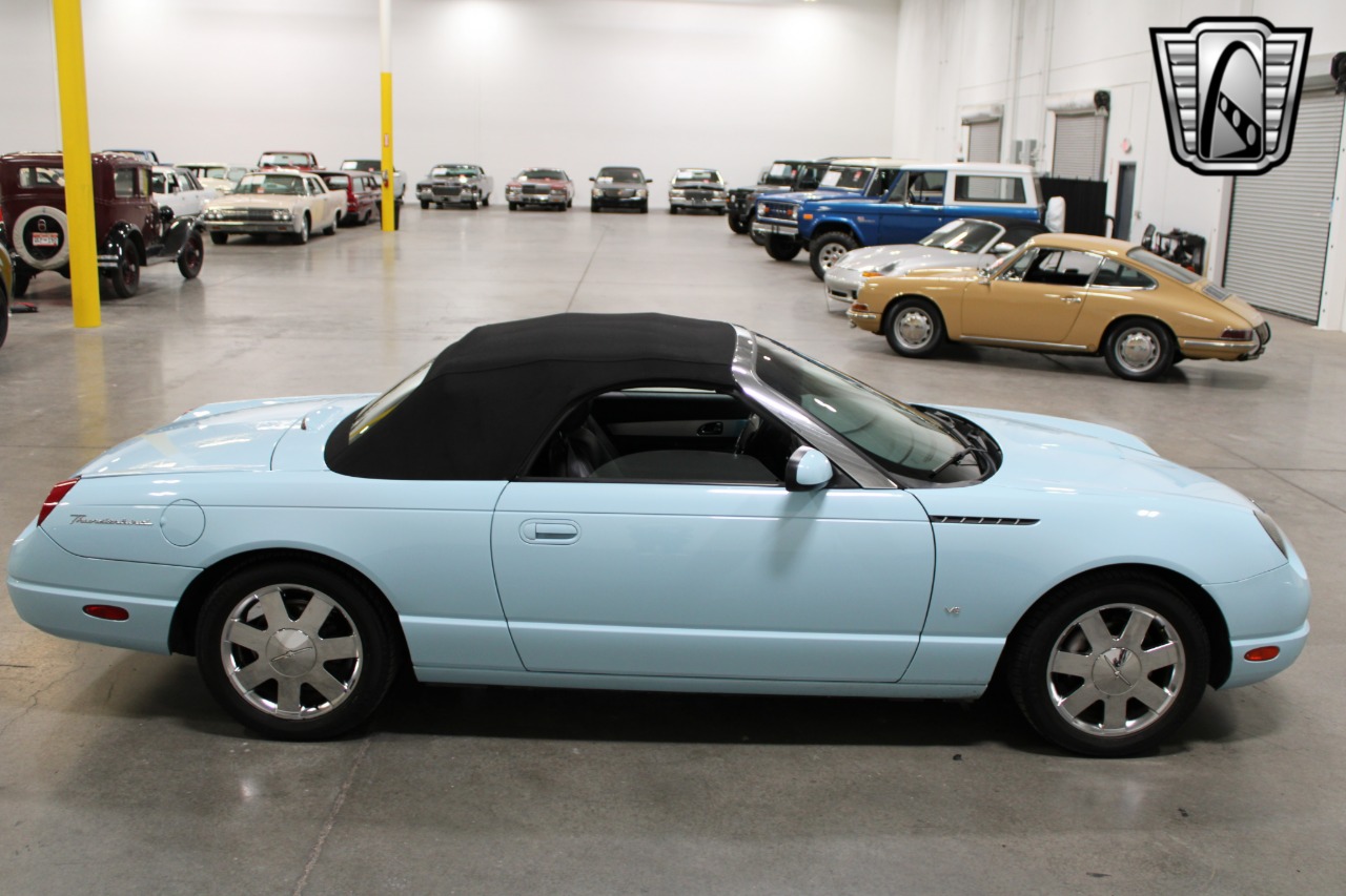 2003 Ford Thunderbird 36