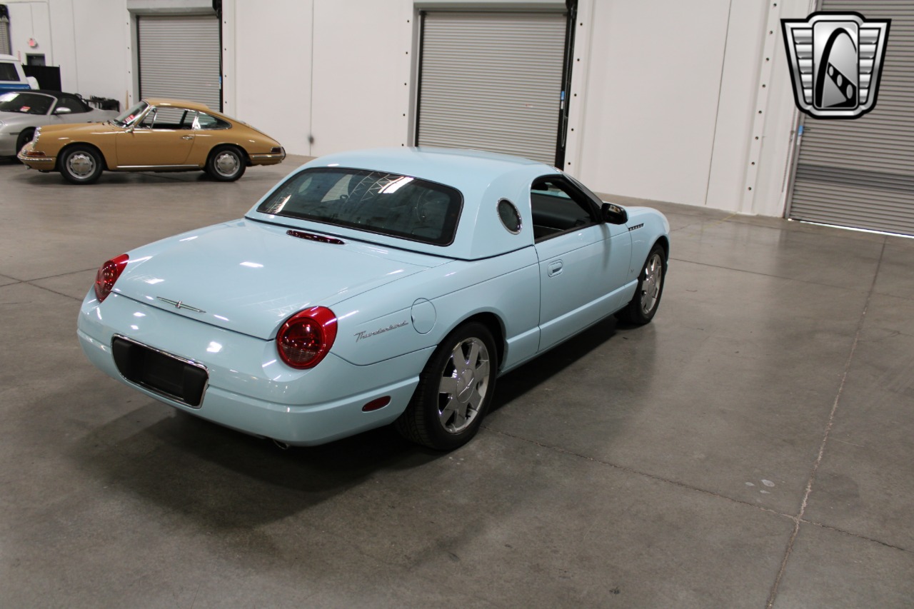 2003 Ford Thunderbird 62