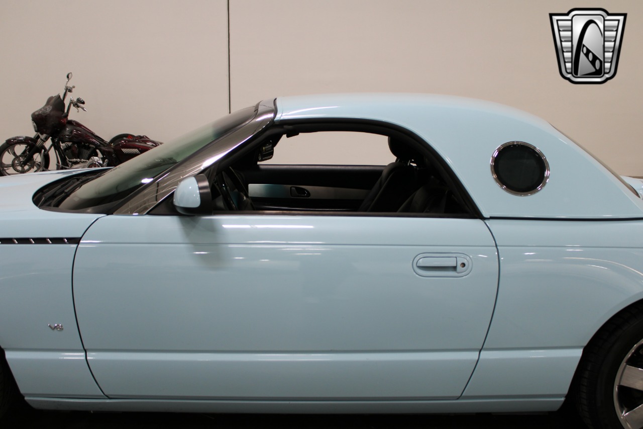 2003 Ford Thunderbird 83