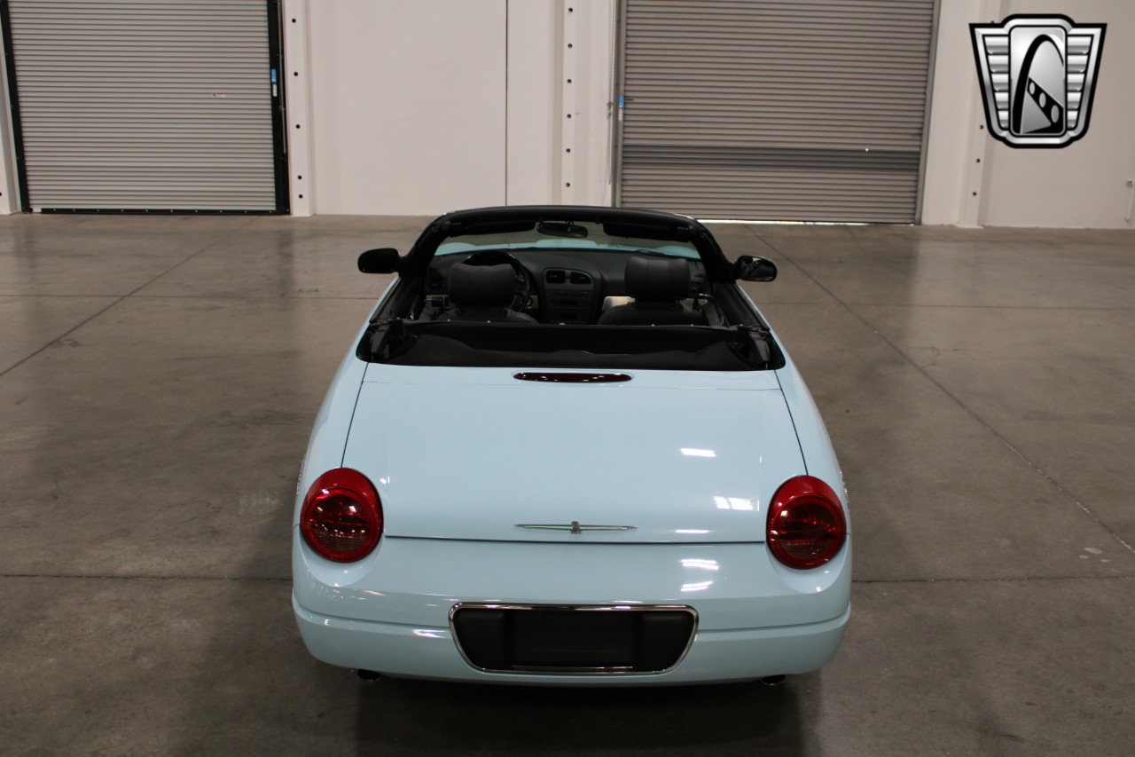 2003 Ford Thunderbird 42