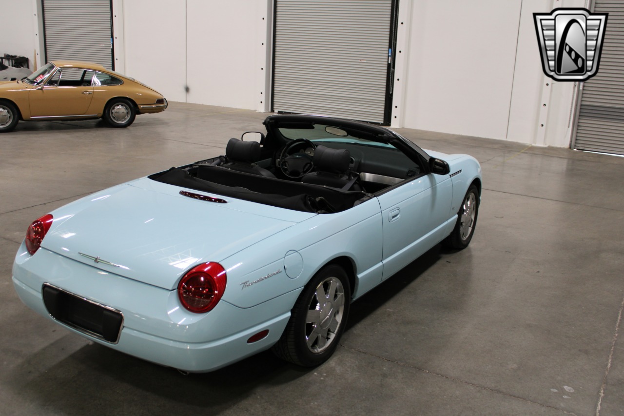2003 Ford Thunderbird 43