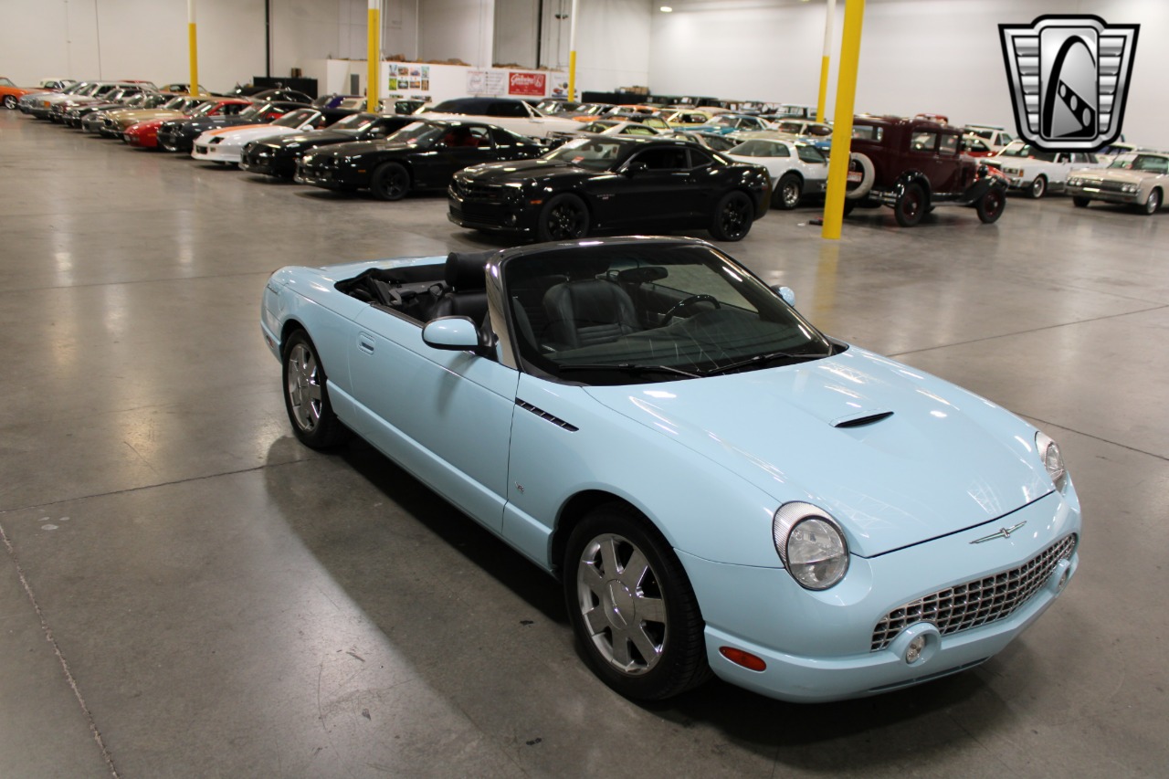 2003 Ford Thunderbird 45