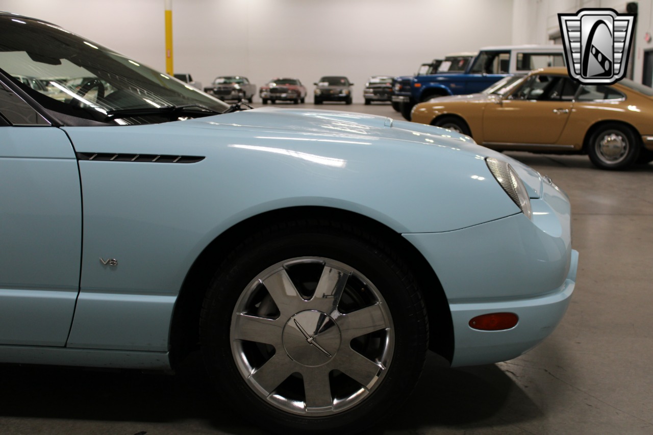 2003 Ford Thunderbird 87