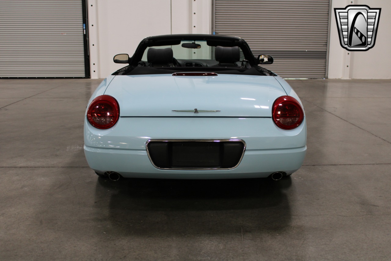 2003 Ford Thunderbird 5