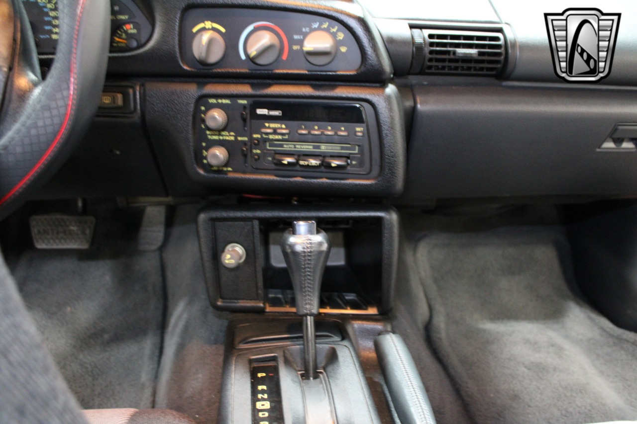 1993 Chevrolet Camaro 22