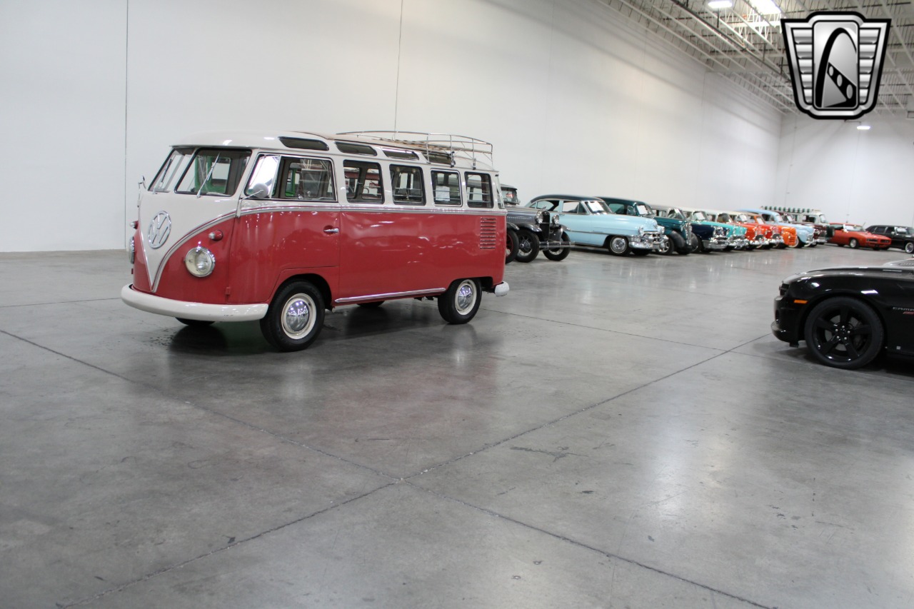 1961 Volkswagen Samba Bus 33