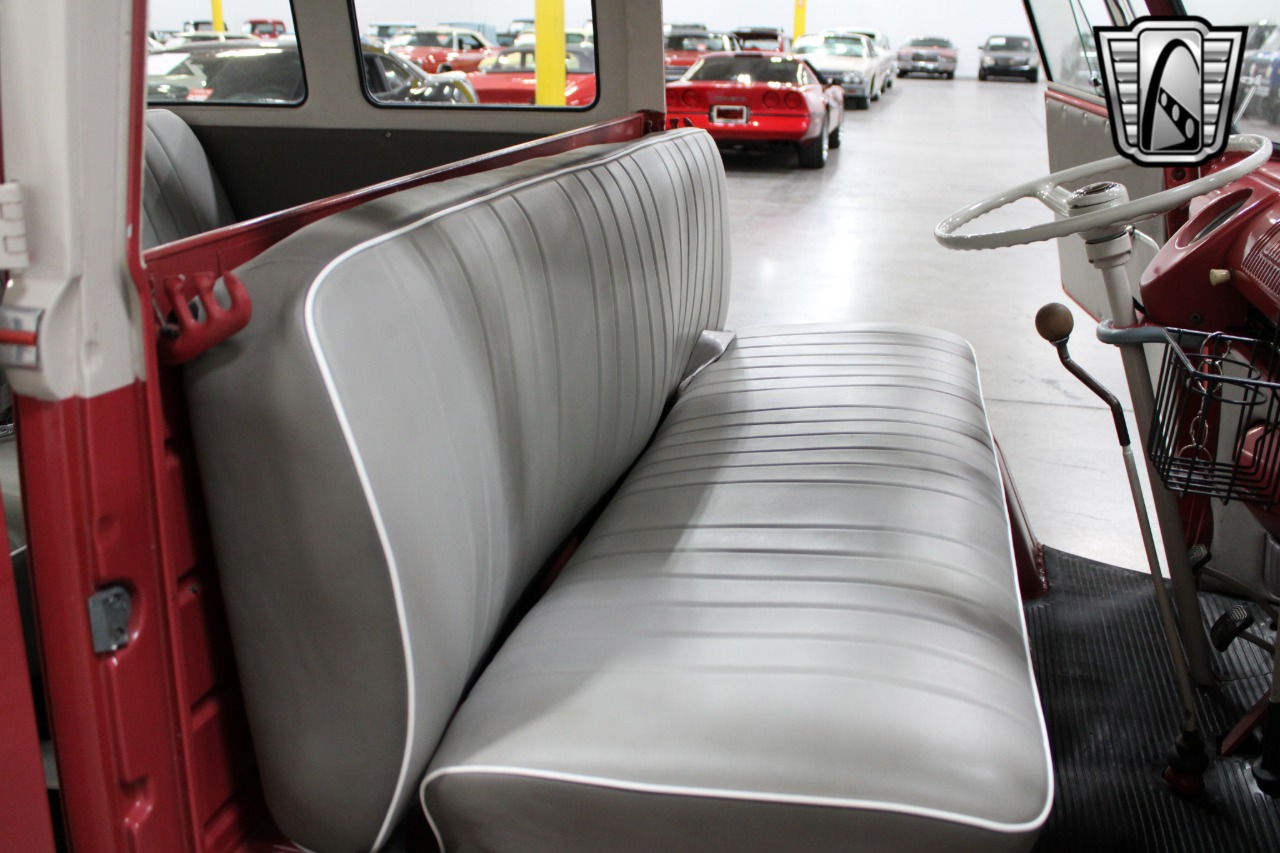 1961 Volkswagen Samba Bus 19