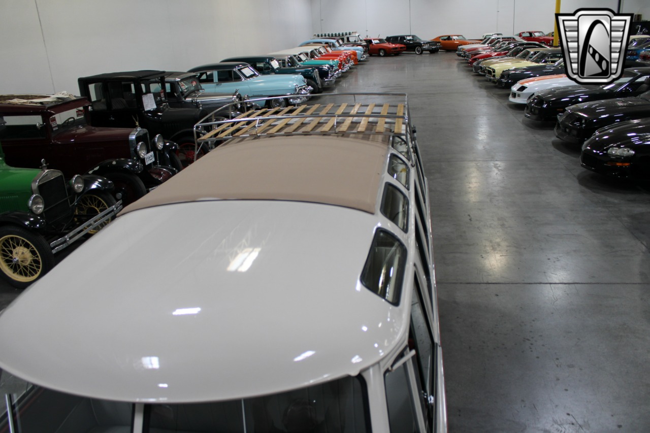 1961 Volkswagen Samba Bus 77