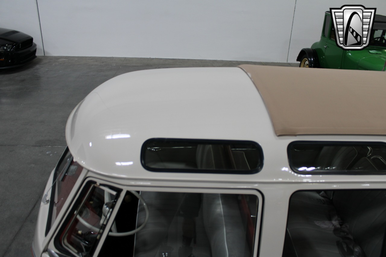 1961 Volkswagen Samba Bus 78